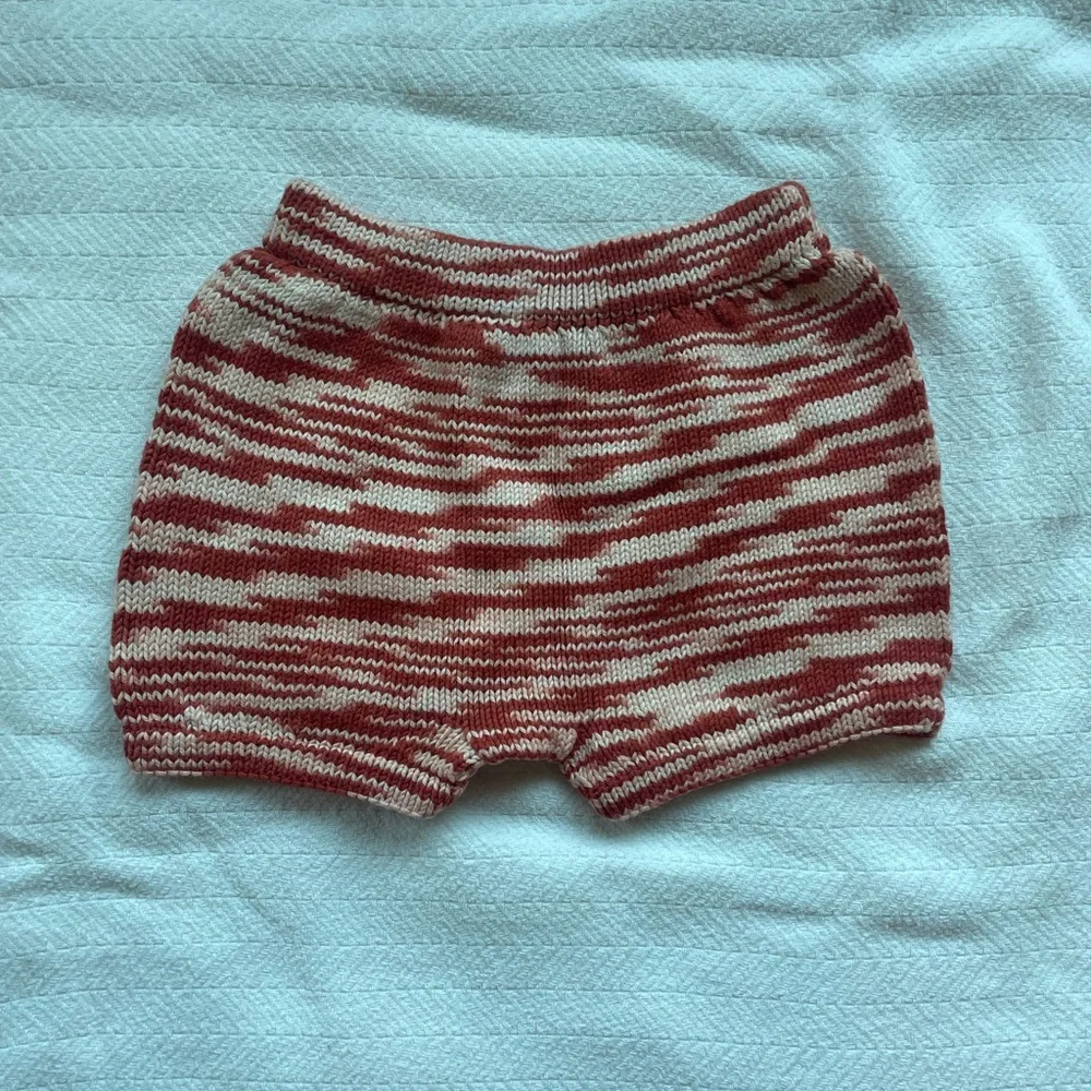 NWOT Misha & Puff Space Dyed Knit Kids Shorts - Picture 3 of 3